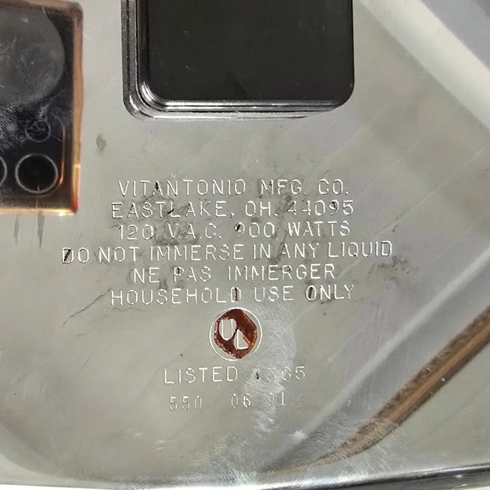 Vitantonio Belgian Waffler Model 550 Vintage Chrome 900W Made in USA 2 Slice VTG